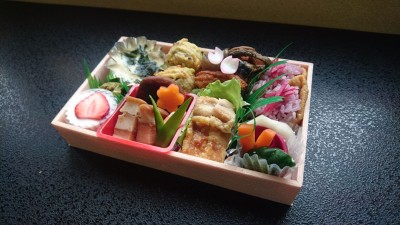 夜桜観覧べっぴん弁当